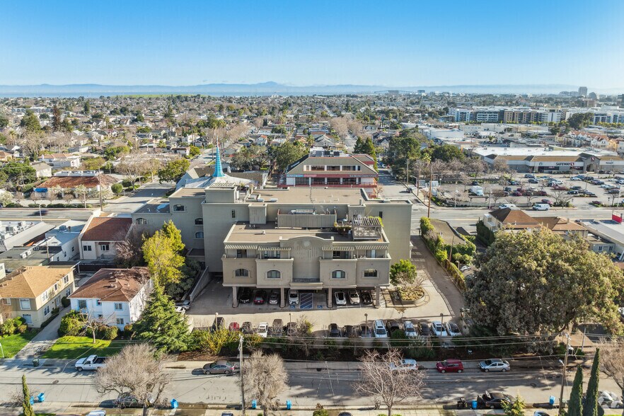 More Photos Of 1520-1528 S El Camino Real, San Mateo Office For Lease