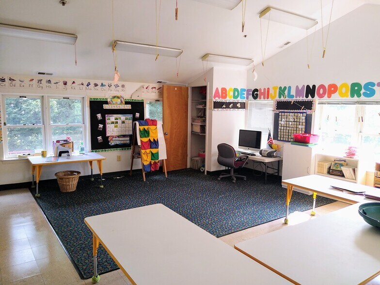 More Photos Of 74 E Main St, Marlton Medical For Lease