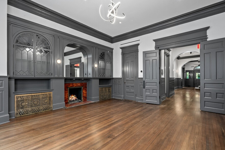 More Photos Of 1718-1720 N St NW, Washington Office For Sale