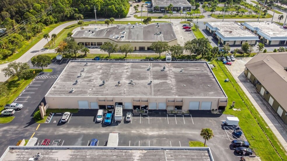More Photos Of 1418-1450 SE Huffman Rd, Port Saint Lucie Warehouse For Sale