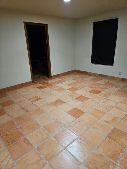 More Photos Of 17425 Redland Rd, San Antonio Office For Lease