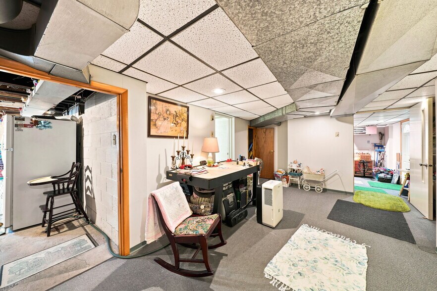 More Photos Of 557 Unity Center Rd, Pittsburgh Funeral Home For Sale