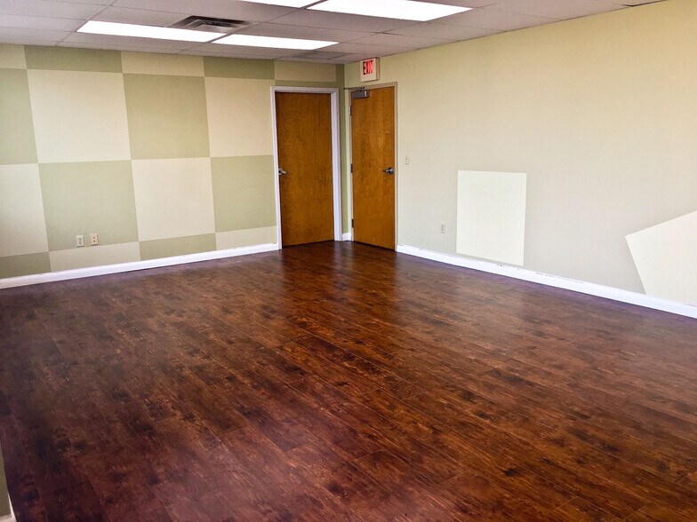 More Photos Of 501 N Grandview Ave, Daytona Beach Medical For Lease