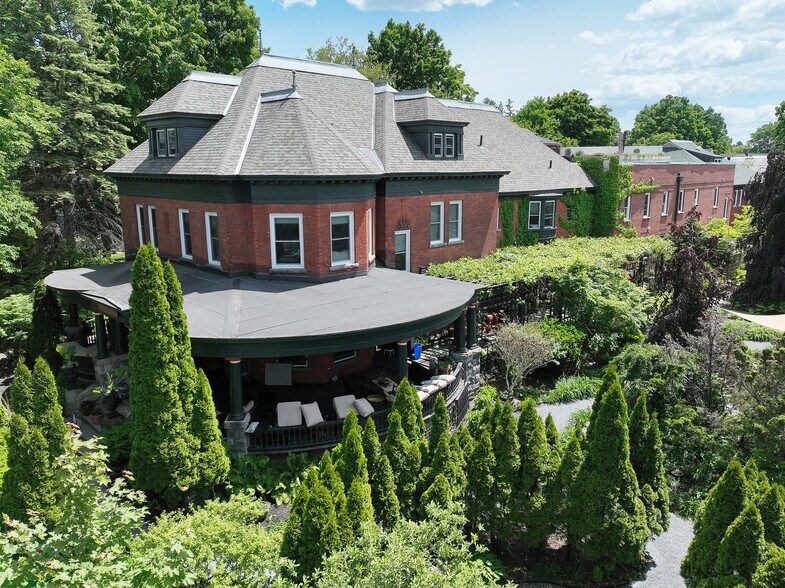 More Photos Of 72 Union Ave, Saratoga Springs Apartments For Sale