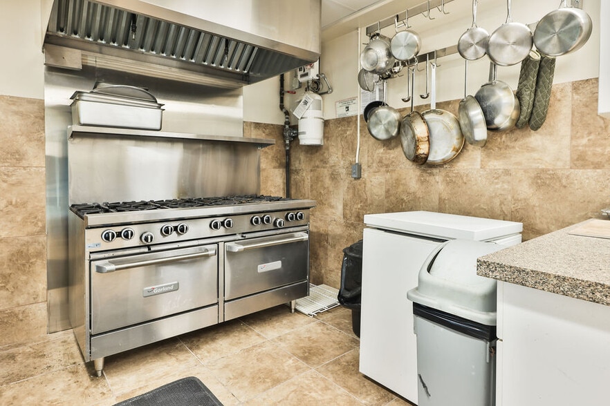 More Photos Of 1489 Upper Gage Av, Hamilton Apartments For Sale