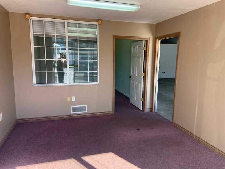 More Photos Of 440 W 200 N, Bountiful Warehouse For Lease