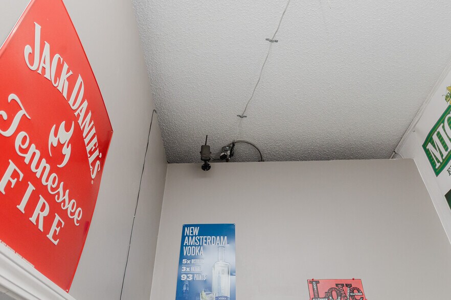 More Photos Of 3117 E 13th St, Wichita Freestanding For Sale