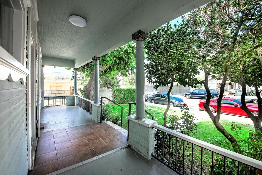 More Photos Of 366 W Palmer Ave, Glendale Apartments For Sale