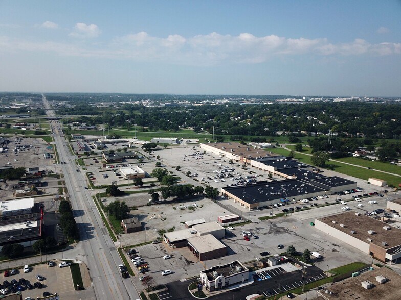 More Photos Of , Omaha General Retail For Sale