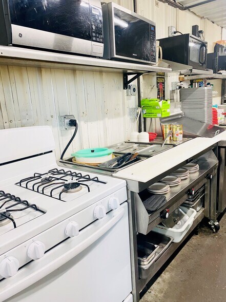 More Photos Of 5051 Albees, Lewellen Hospitality For Sale