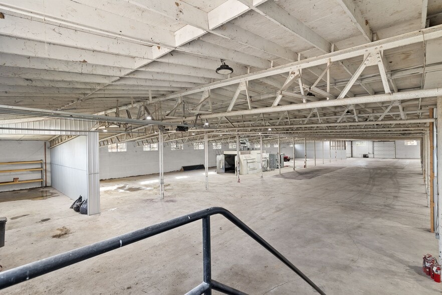 More Photos Of 1080 S Beckett St, Columbia Warehouse For Sale