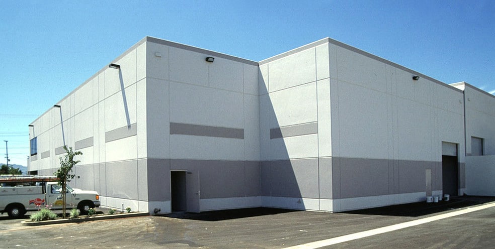 More Photos Of 250 S Flower St, Burbank Warehouse For Lease