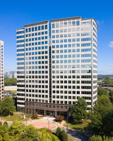 More Photos Of 400 Galleria Pky SE, Atlanta Office For Lease