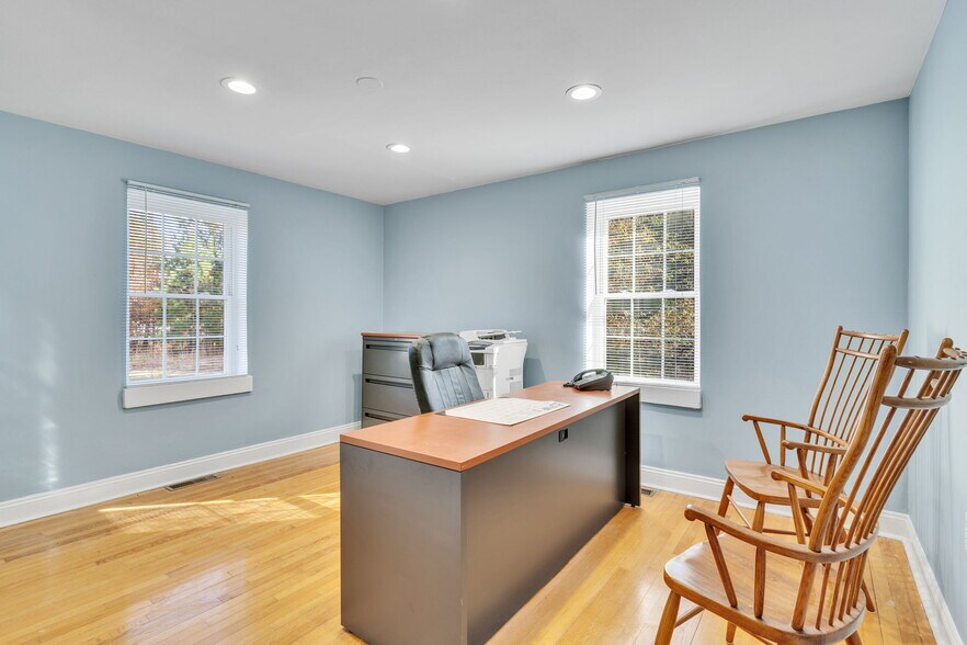 More Photos Of 9279 Kings Hwy, King George Loft Creative Space For Sale