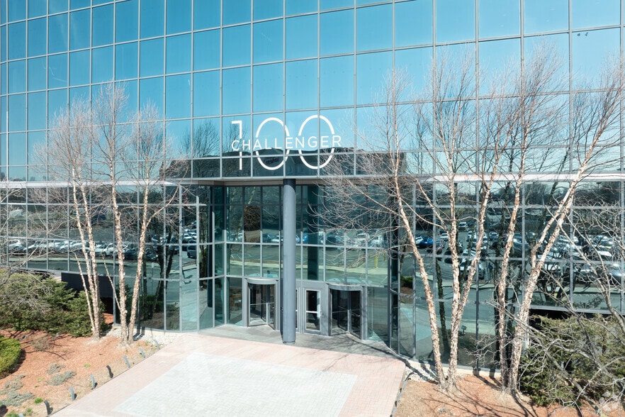 More Photos Of 100 Challenger Rd, Ridgefield Park Office For Lease