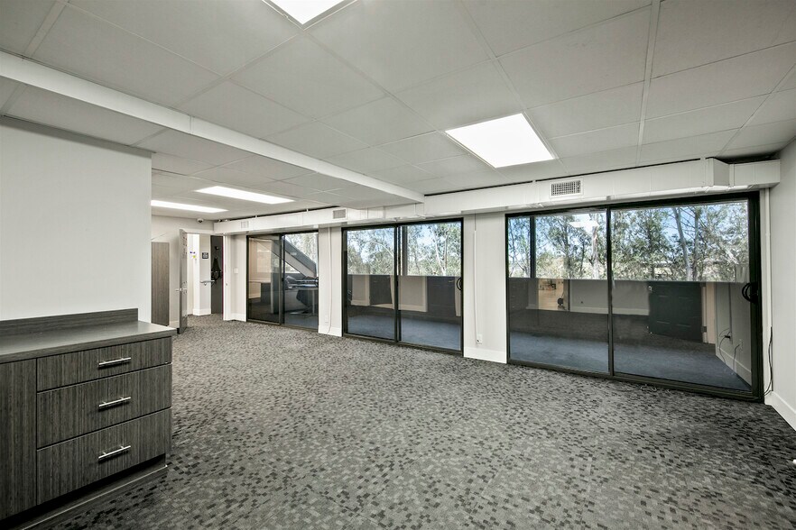 More Photos Of 7542 Trade St, San Diego Manufacturing For Lease