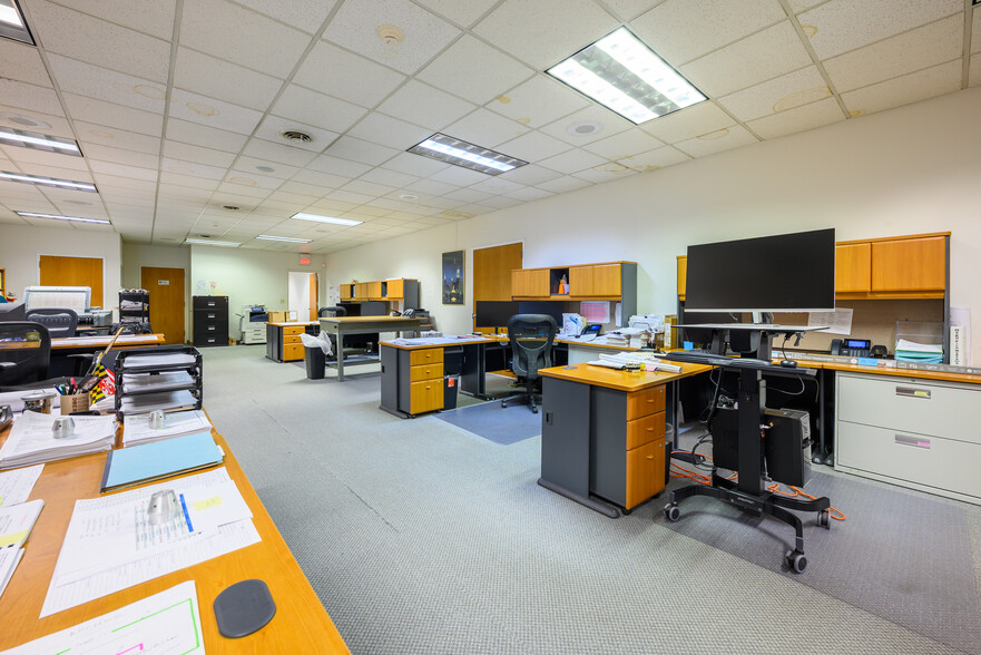 More Photos Of 307 W Pleasantview Ave, Hackensack Warehouse For Sale