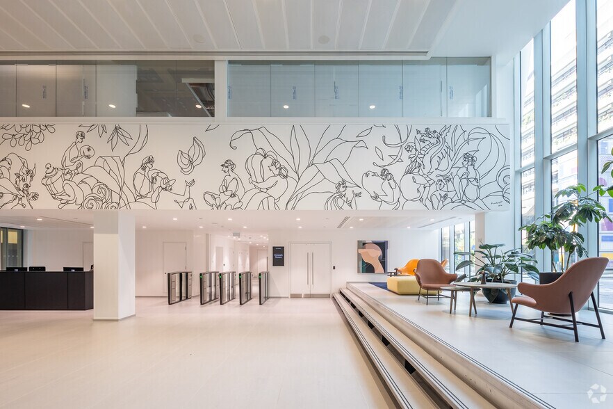 More Photos Of 1 Ropemaker St, London Office For Lease