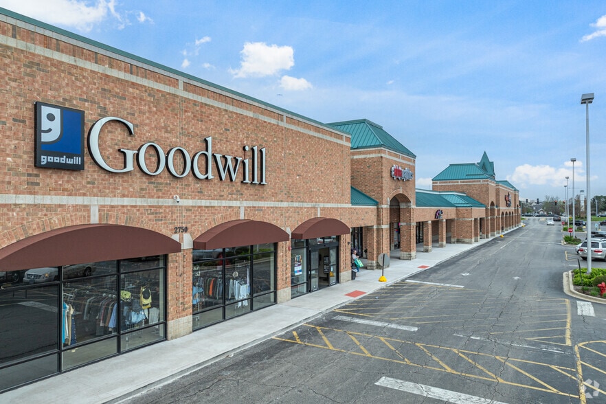 More Photos Of 2682 E Main St, St Charles General Retail For Lease