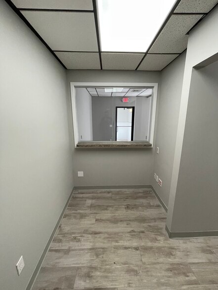 More Photos Of 189 Main Rd, Riverhead Medical For Lease