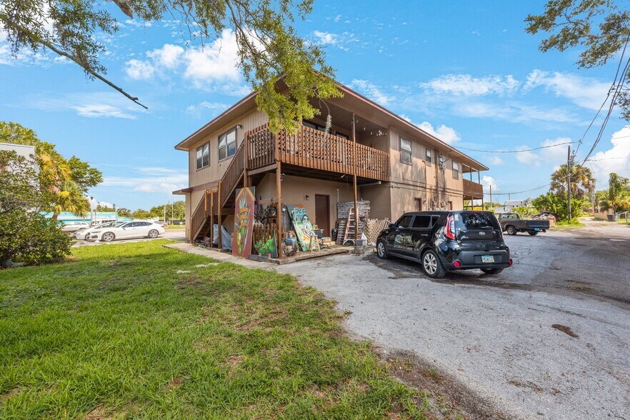 More Photos Of 1626 49th St S, Gulfport Storefront Retail Residential For Sale