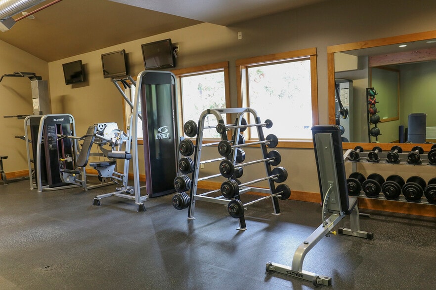 More Photos Of 18135 Cottonwood Rd, Sunriver General Retail For Sale
