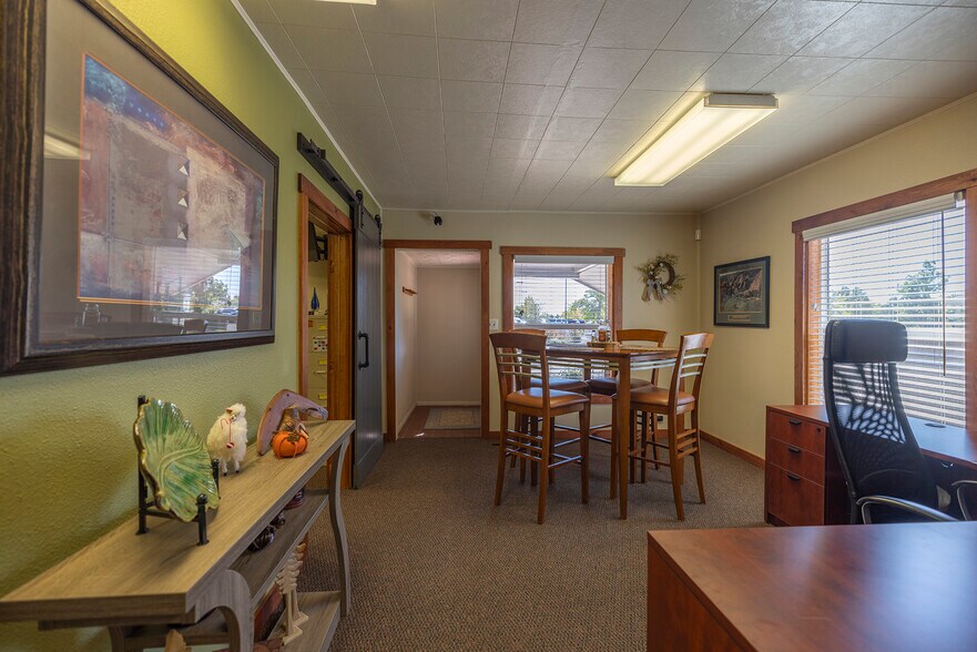 More Photos Of 509 S 4th Ave, Brighton Office For Sale