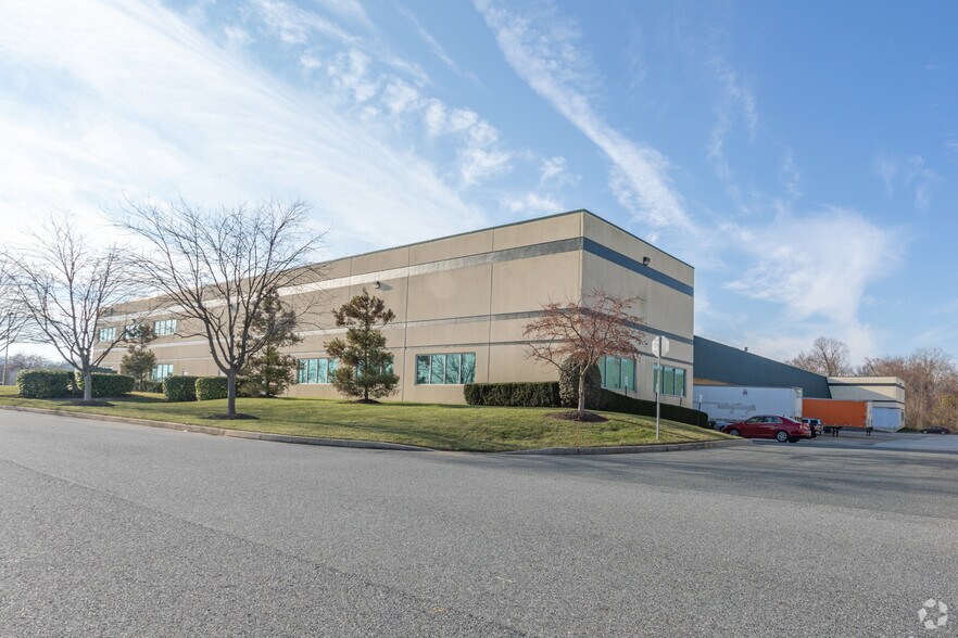 More Photos Of 2208 Lakeside Blvd, Edgewood Warehouse For Lease