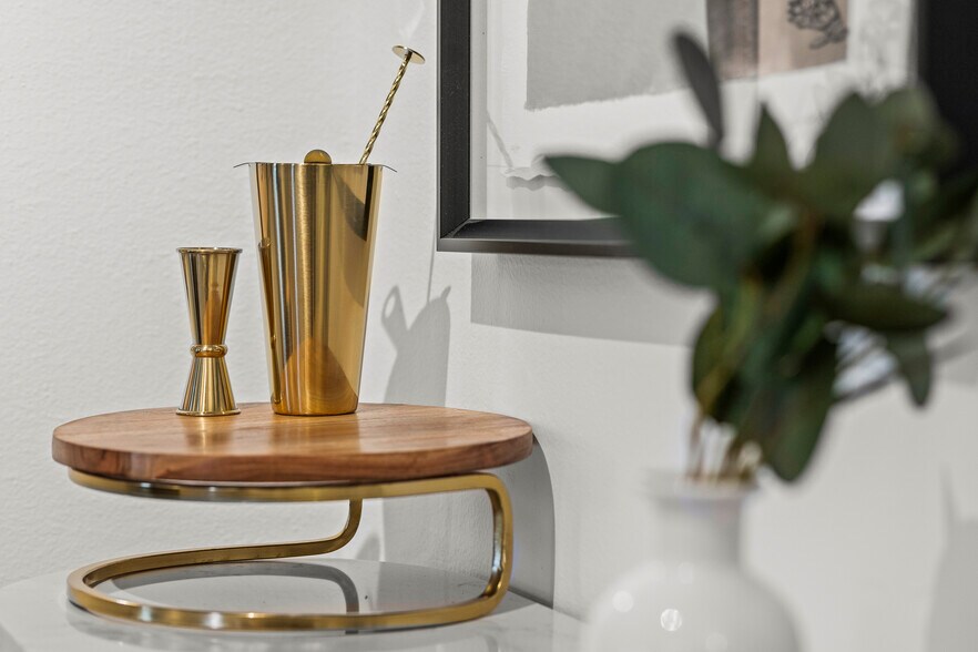 More Photos Of 9-13 Broadway St, Asheville Storefront Retail Office For Sale