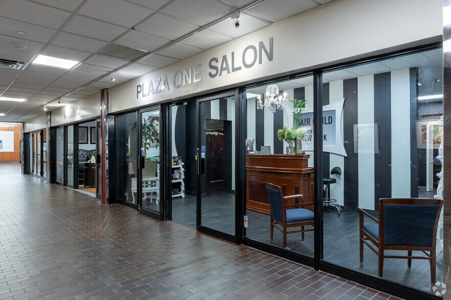 More Photos Of 1 Blue Hill Plz, Pearl River Coworking Space