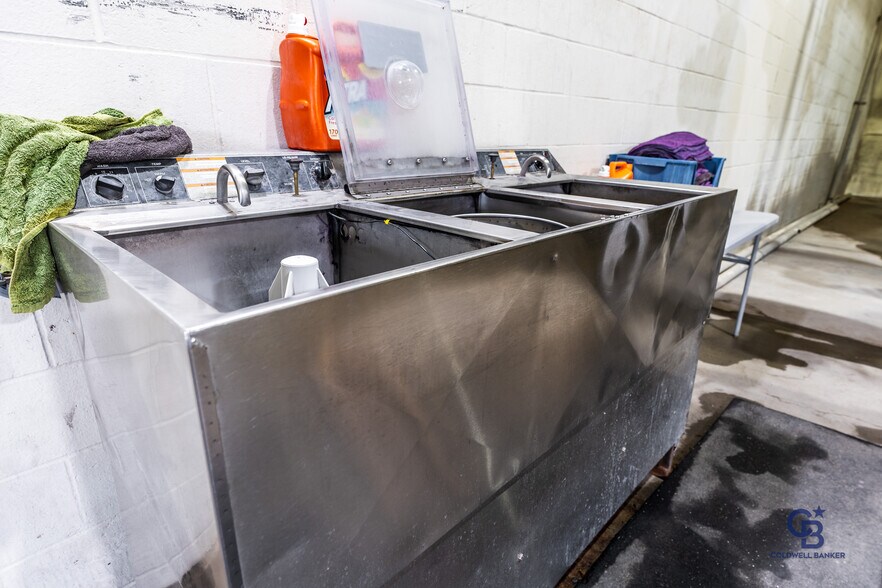 More Photos Of 3311 N Belt Hwy, Saint Joseph Carwash For Sale