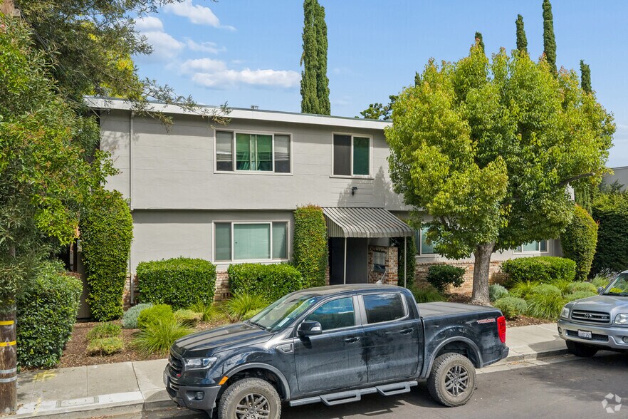 More Photos Of 660 Roble Ave, Menlo Park Apartments For Sale