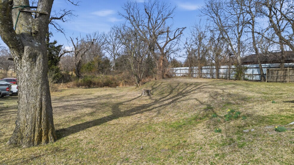 More Photos Of 5880 S Mingo Rd, Tulsa Office Residential For Sale