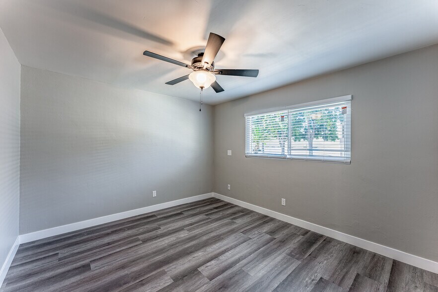 More Photos Of 2777 Nimitz Blvd, San Diego Apartments For Sale