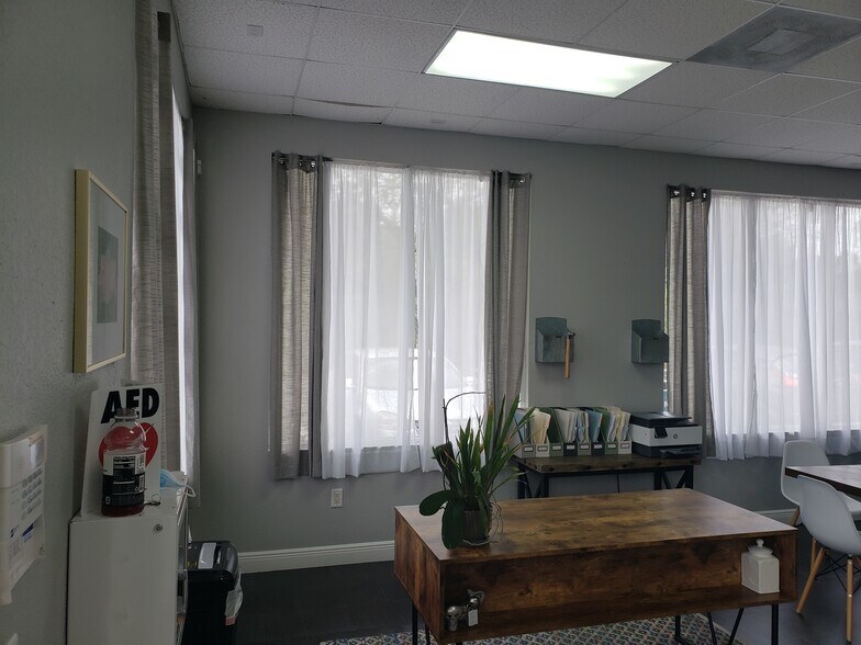 More Photos Of 4644 Coral Ridge Dr, Coral Springs Service For Lease