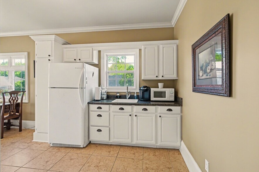 More Photos Of 236 Washington Ave, Marietta Office Residential For Sale