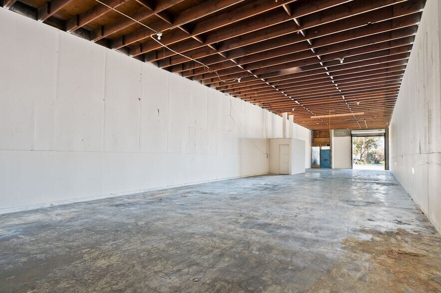 More Photos Of 1734-1742 Hayes Ave, Long Beach Warehouse For Sale