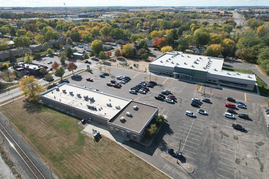 More Photos Of 115 Elm St, Farmington Unknown For Lease