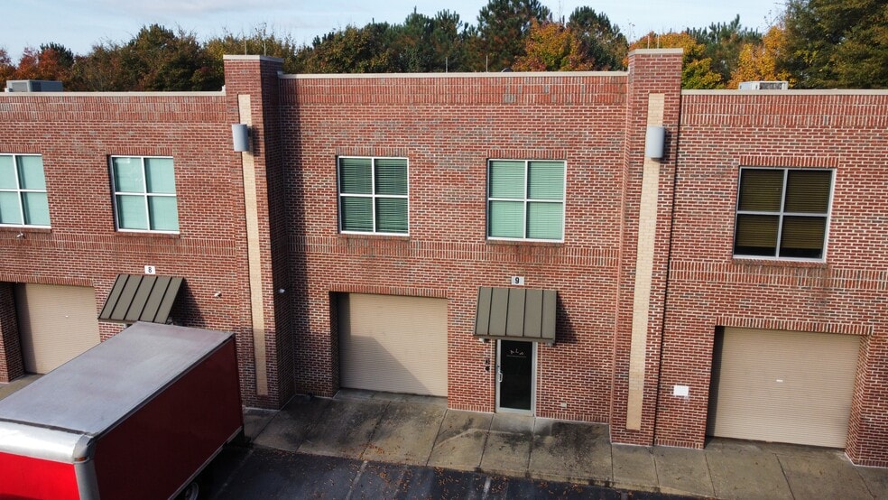 More Photos Of 5292 Oakdale Rd SE, Smyrna Flex For Sale