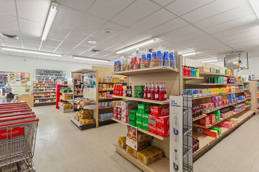 More Photos Of 101 E Commercial St, Miami General Retail For Sale