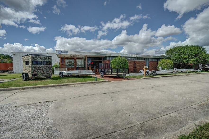 More Photos Of 2440 N Church St, Rocky Mount Industrial For Sale
