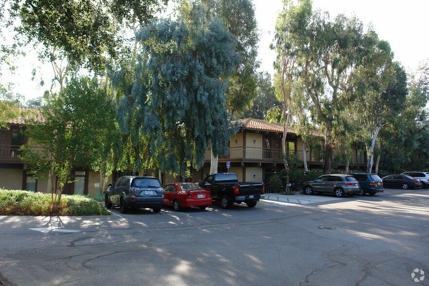 More Photos Of 23480 Park Sorrento, Calabasas Office For Lease