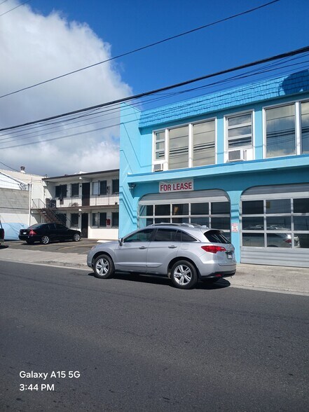 More Photos Of 2030 Homerule St, Honolulu Light Distribution For Lease