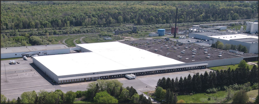 More Photos Of 1850 Route 57, Fulton Distribution For Lease