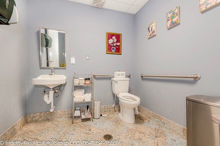 More Photos Of 3651 NW 120th Ave, Coral Springs Warehouse For Lease