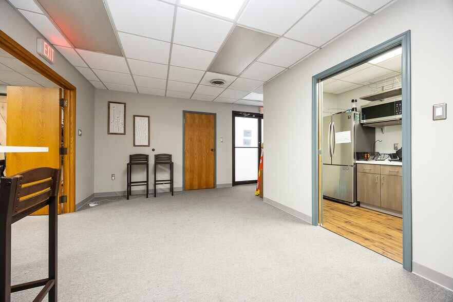 More Photos Of 728 Springdale Dr, Exton Office For Lease