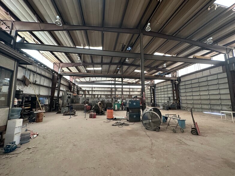 More Photos Of 3010 NW Loop 338, Odessa Warehouse For Sale
