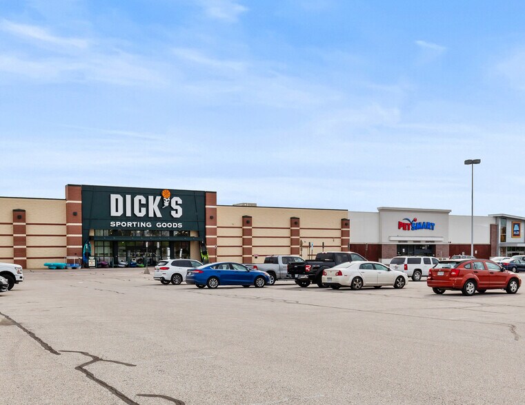 More Photos Of 3162 Phoenix Center Dr, Washington Freestanding For Sale