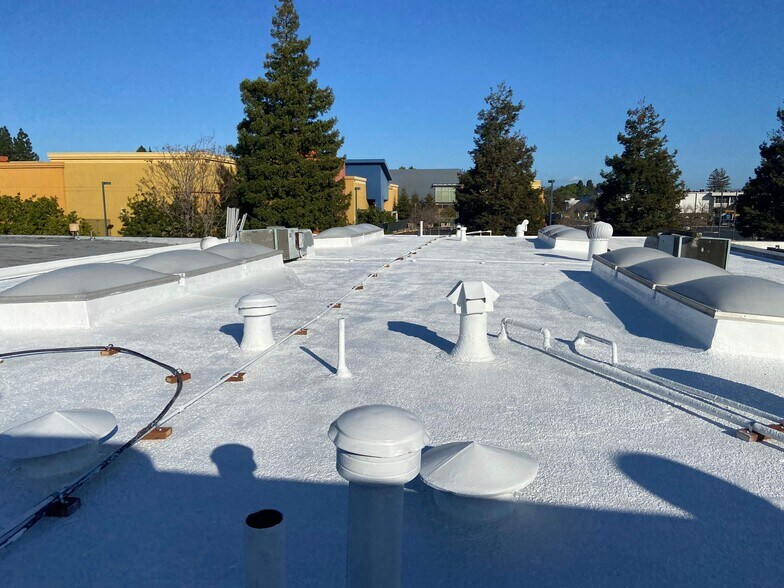 More Photos Of 930 Industrial Ave, Palo Alto Warehouse For Sale