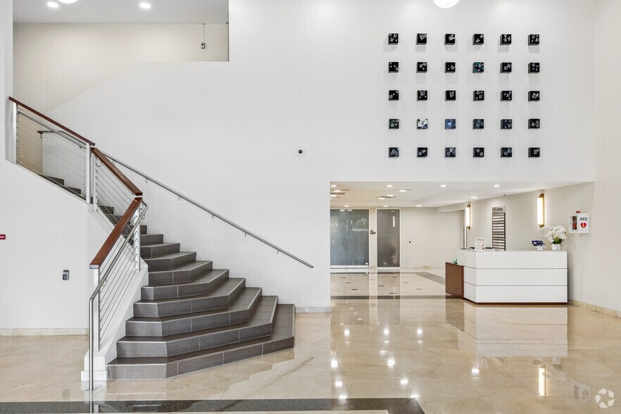More Photos Of 1901 W Cypress Creek Rd, Fort Lauderdale Office For Lease